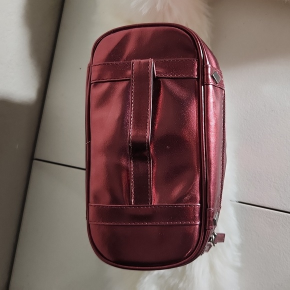 Avon Metallic redish pink makeup bag - Picture 6 of 17